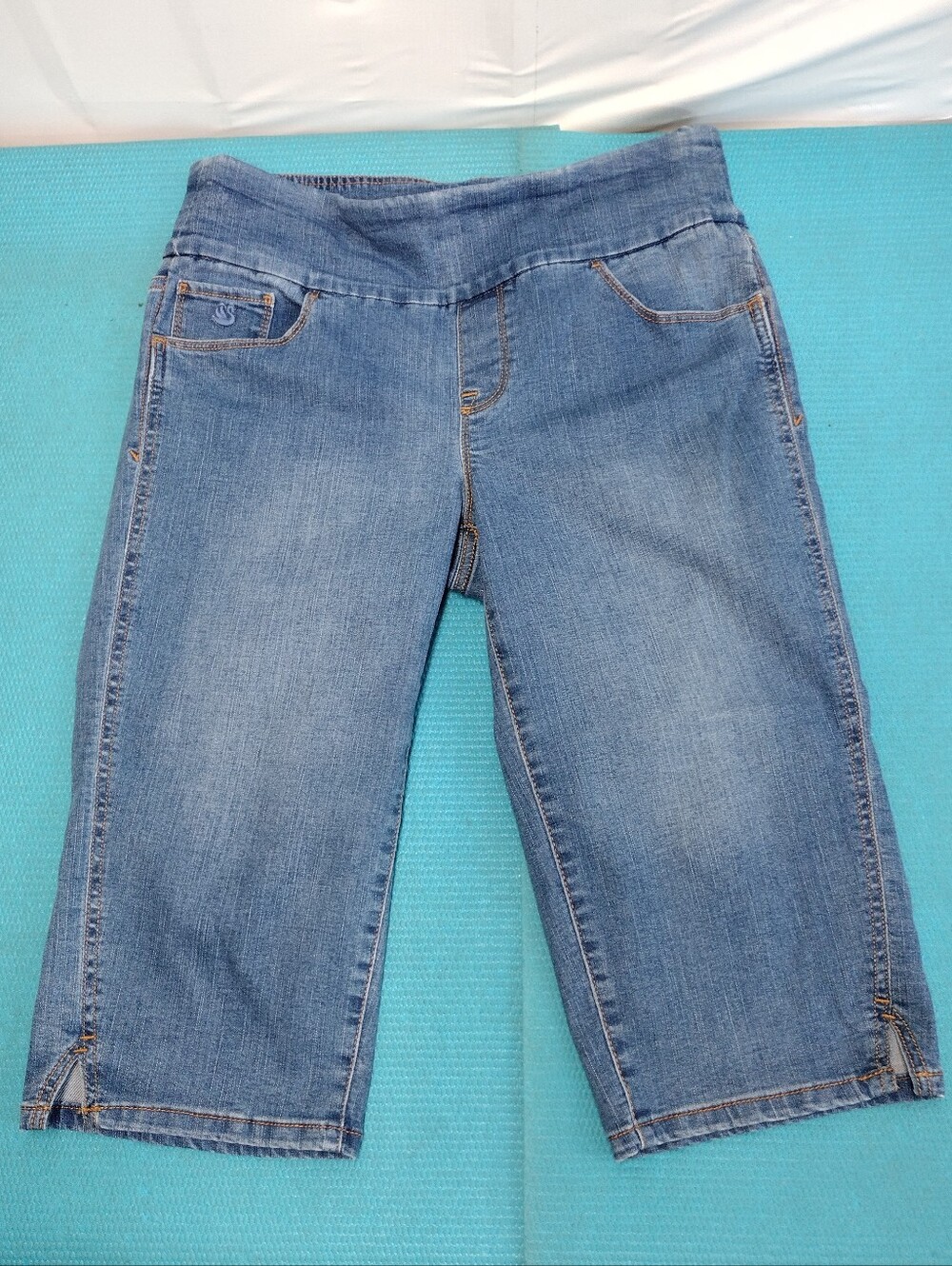 Gloria Vanderbilt Pull On Capri Jeans Pants Cropped - 4P